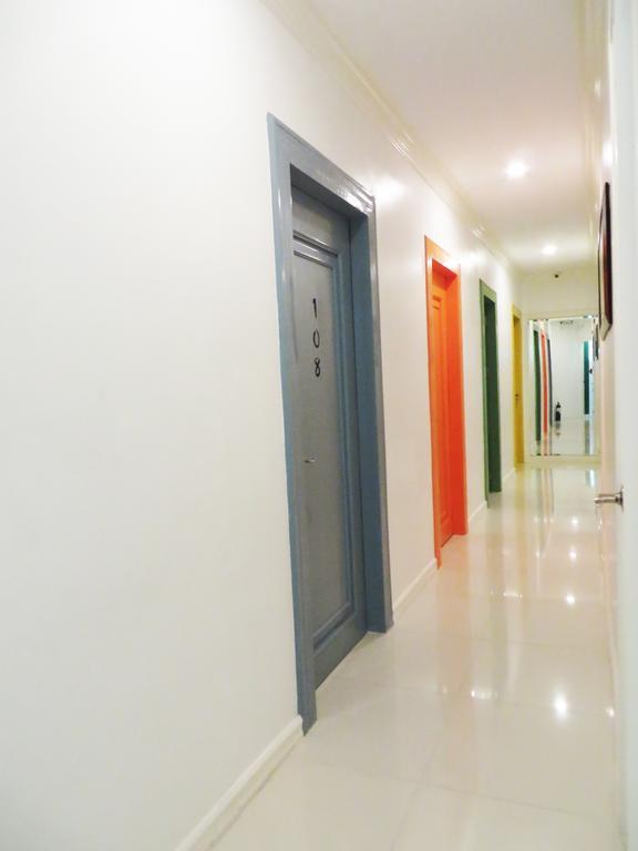 Vip Suite Hotel Makati City Exterior photo
