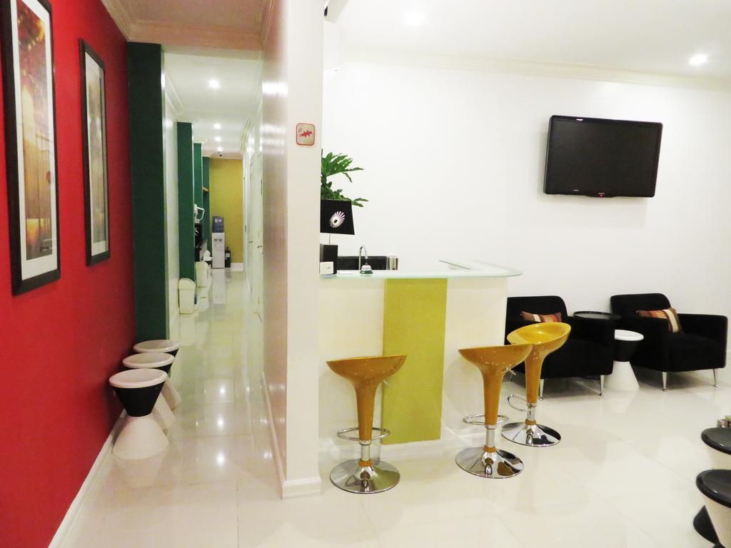 Vip Suite Hotel Makati City Exterior photo