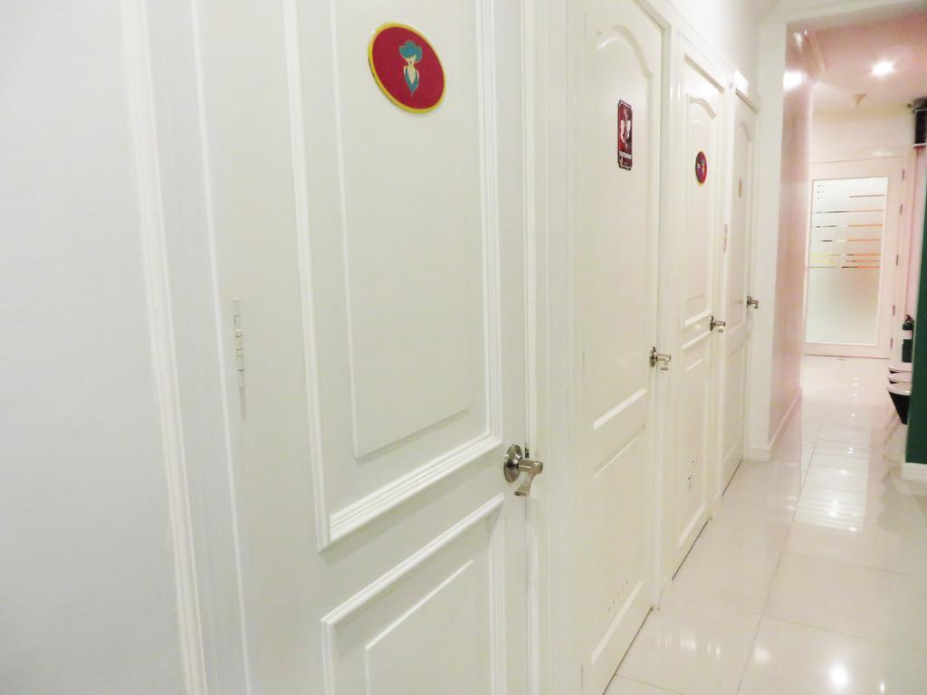 Vip Suite Hotel Makati City Exterior photo